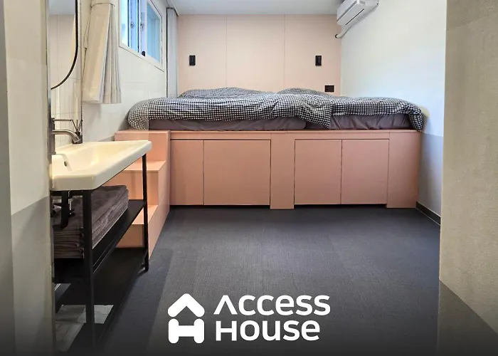 Accesshouse 3*