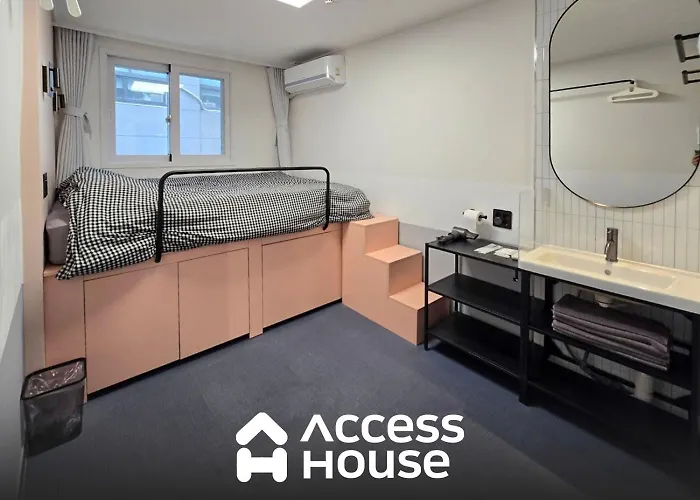 ゲストハウス Accesshouse 3*